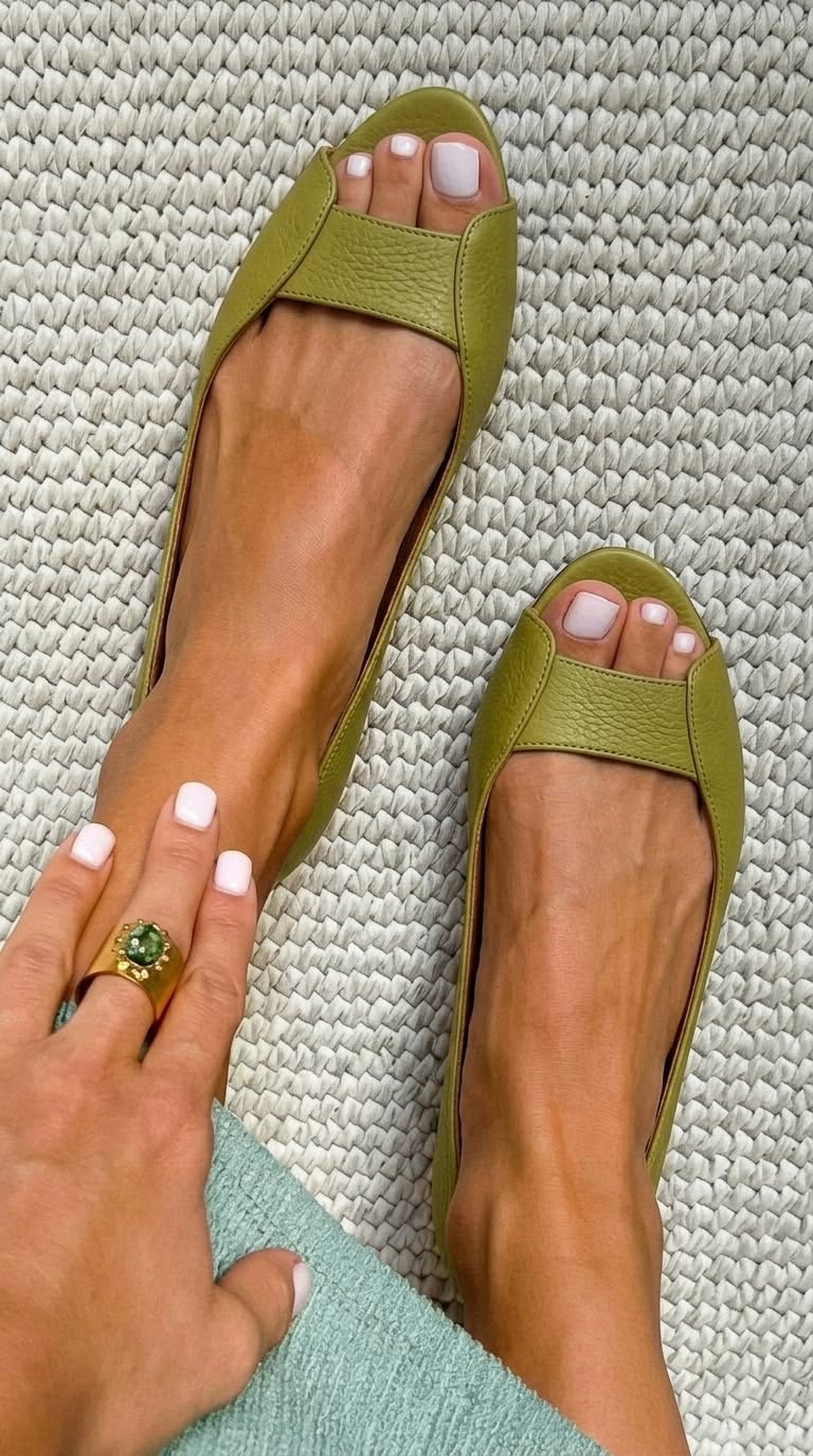 Light Green / 12