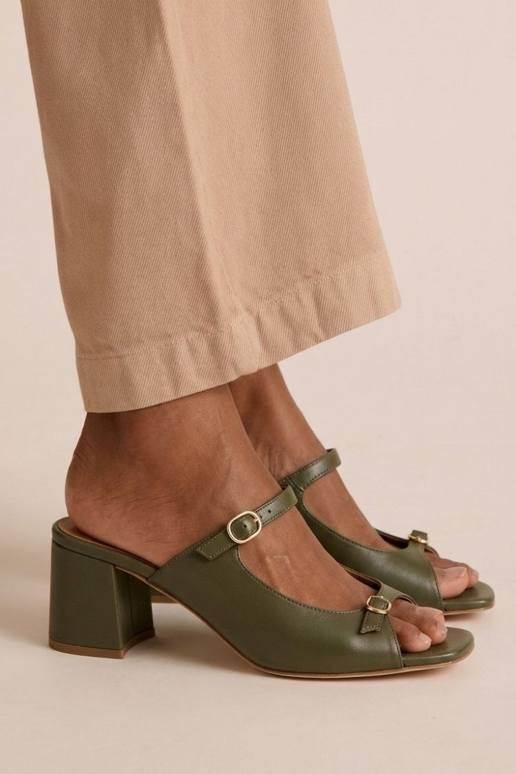 Military Green / 7