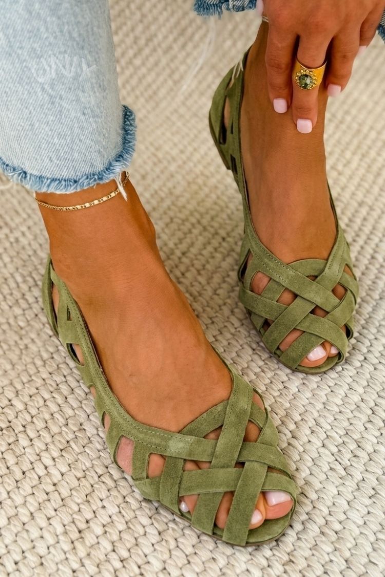 Olive Green / 12