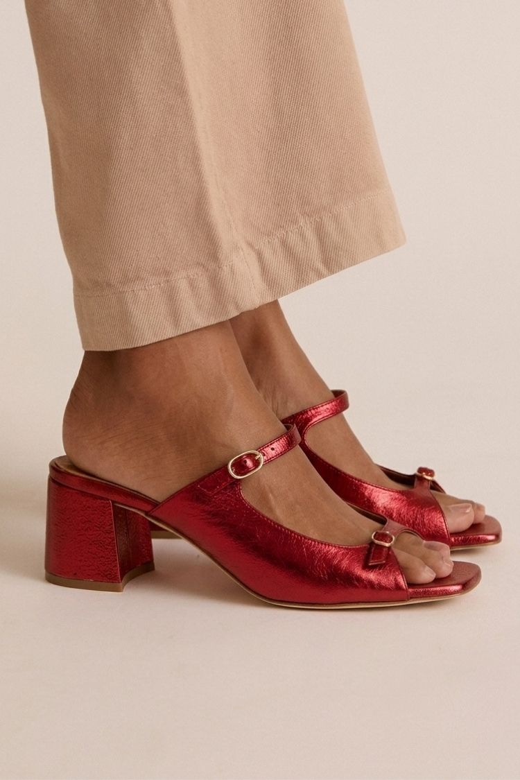 Dark Red / 12