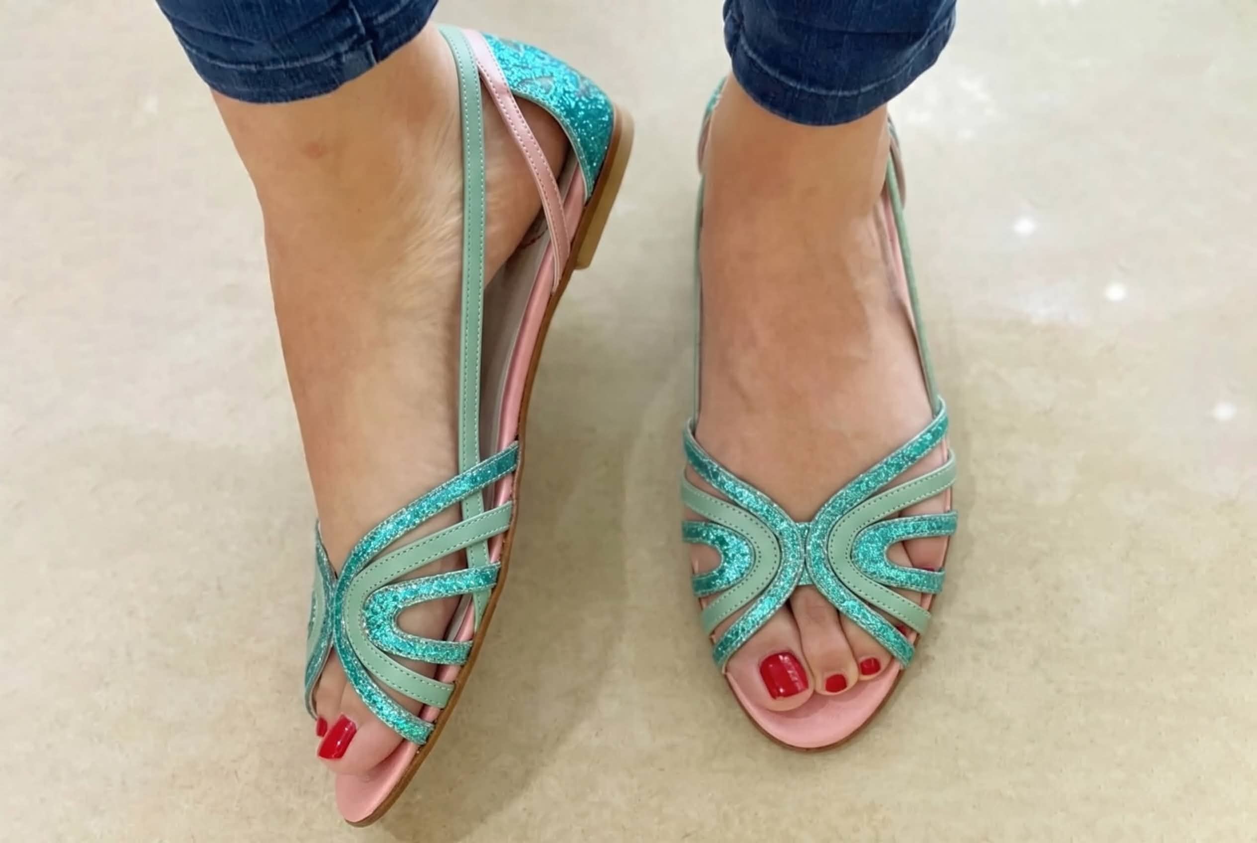 Bluish Green / 12