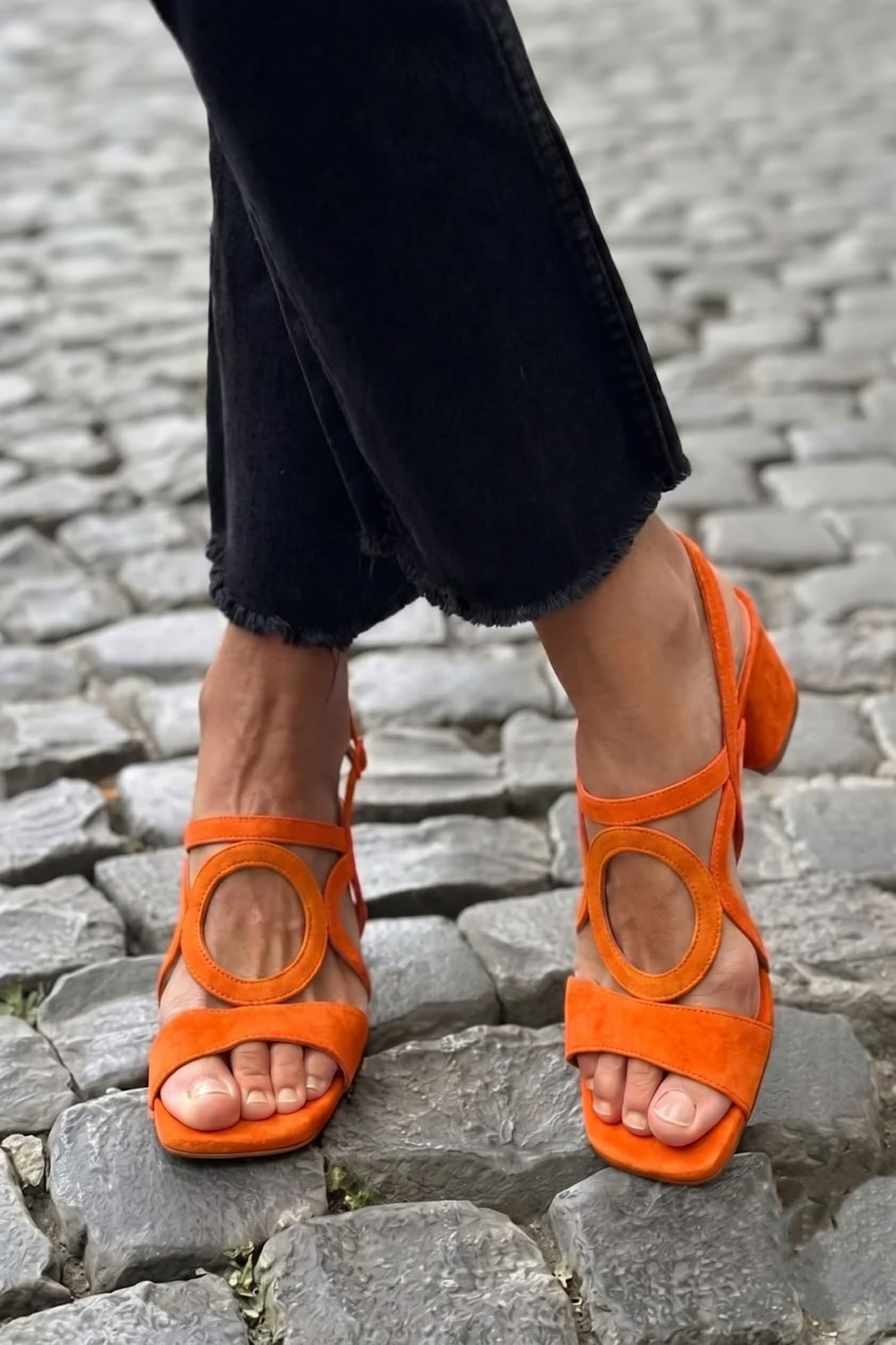 Orange / 12