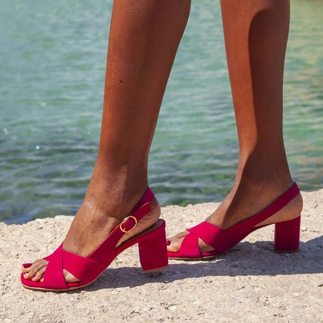 Red / 12